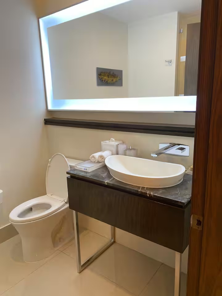 imgi_28_9fdf98a2-335b-4733-8d95-6825979de1a8